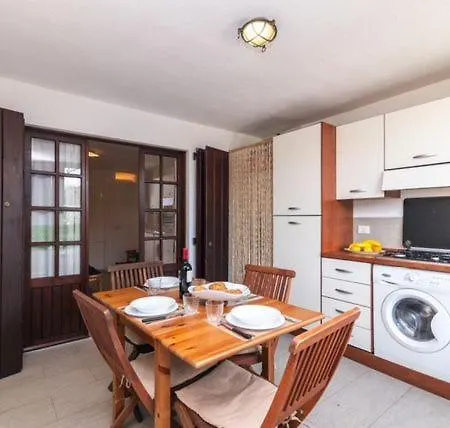 Casa Ibiscus Apartamento Marinella (Sardinia)